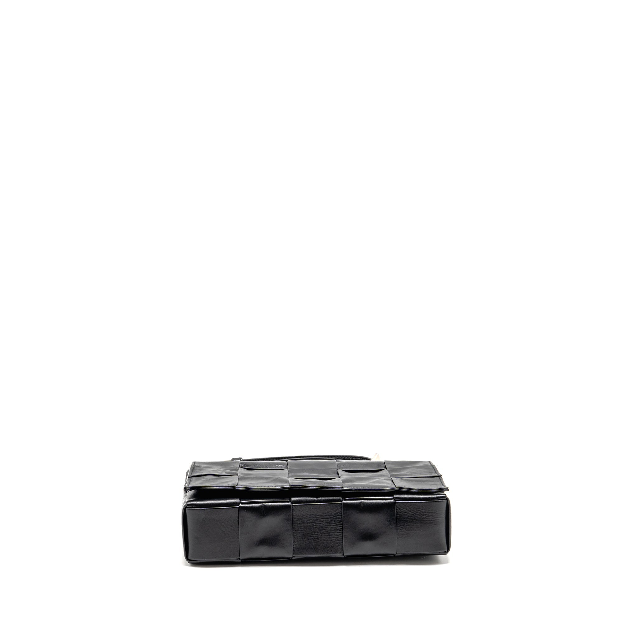CASSETTE MESSENGER BAG CALFSKIN BLACK SHW