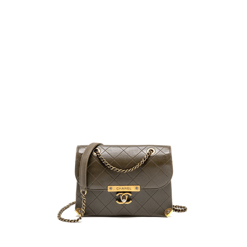QUILTED MESSENGER FLAP BAG LAMBSKIN OLIVE GREEN MULTICOLOUR HARDWARE