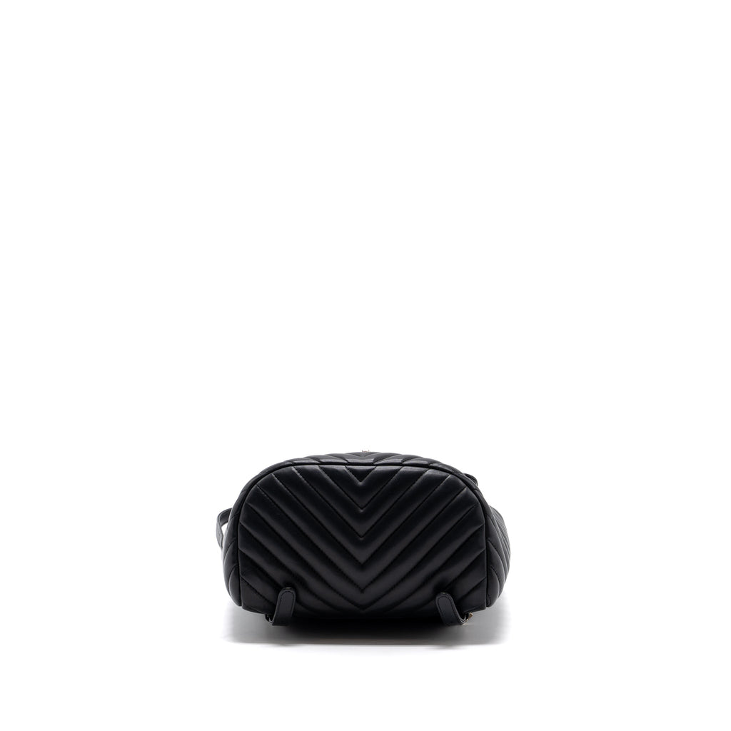 SMALL URBAN SPIRIT BACKPACK CHEVRON CALFSKIN BLACK SHW
