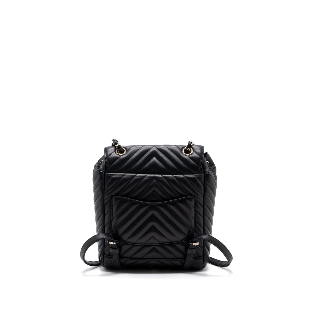 SMALL URBAN SPIRIT BACKPACK CHEVRON CALFSKIN BLACK SHW