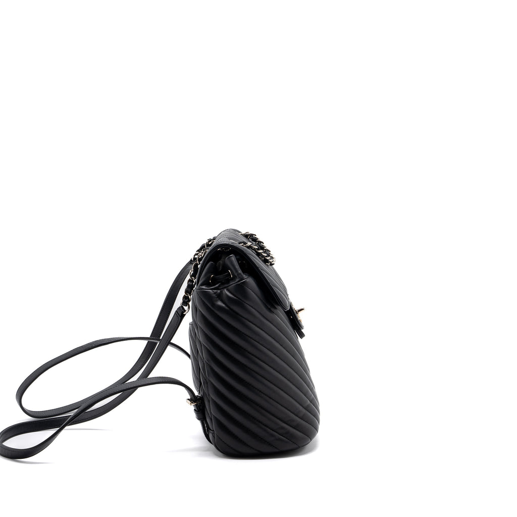 SMALL URBAN SPIRIT BACKPACK CHEVRON CALFSKIN BLACK SHW