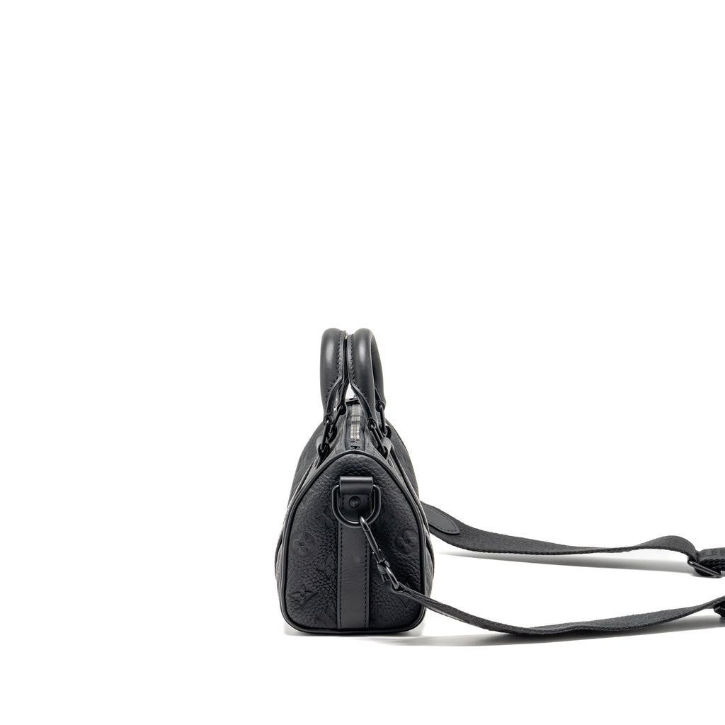 KEEPALL BANDOULIERE 25 MONOGRAM TAURILLON LEATHER BLACK WITH BLACK HARDWARE