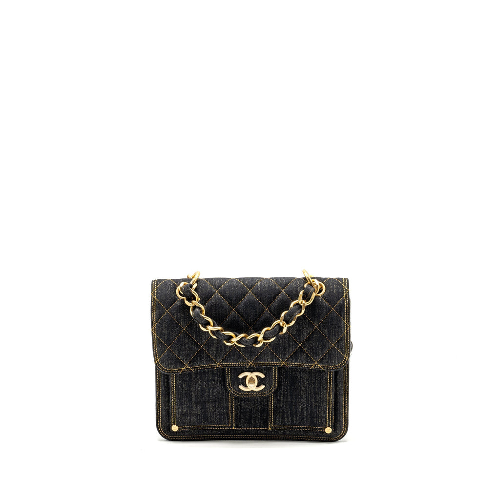 23S FLAP BACKPACK DENIM DARK BLUE WITH BRUSHED GHW (MICROCHIP)