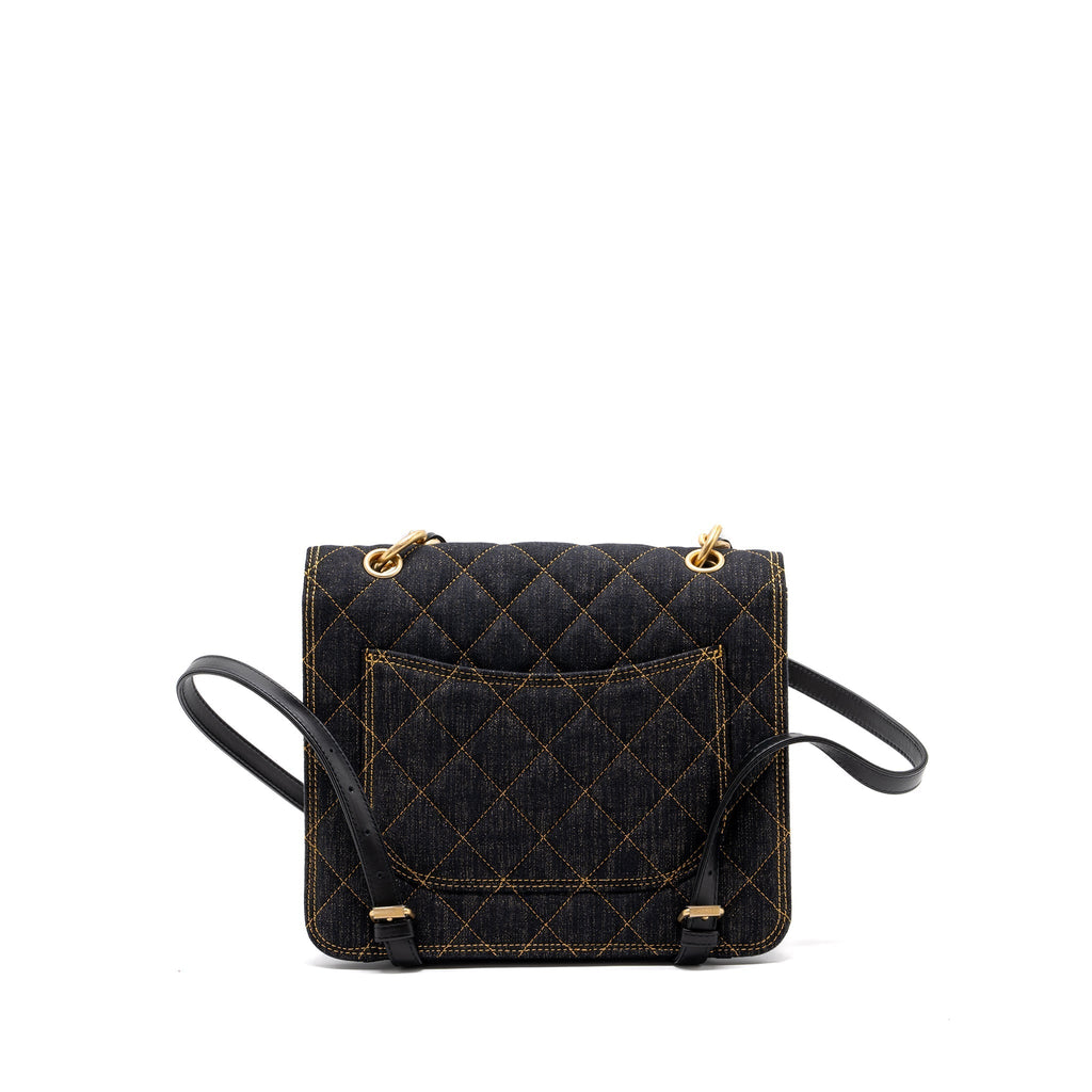 23S FLAP BACKPACK DENIM DARK BLUE BRUSHED GHW (MICROCHIP)