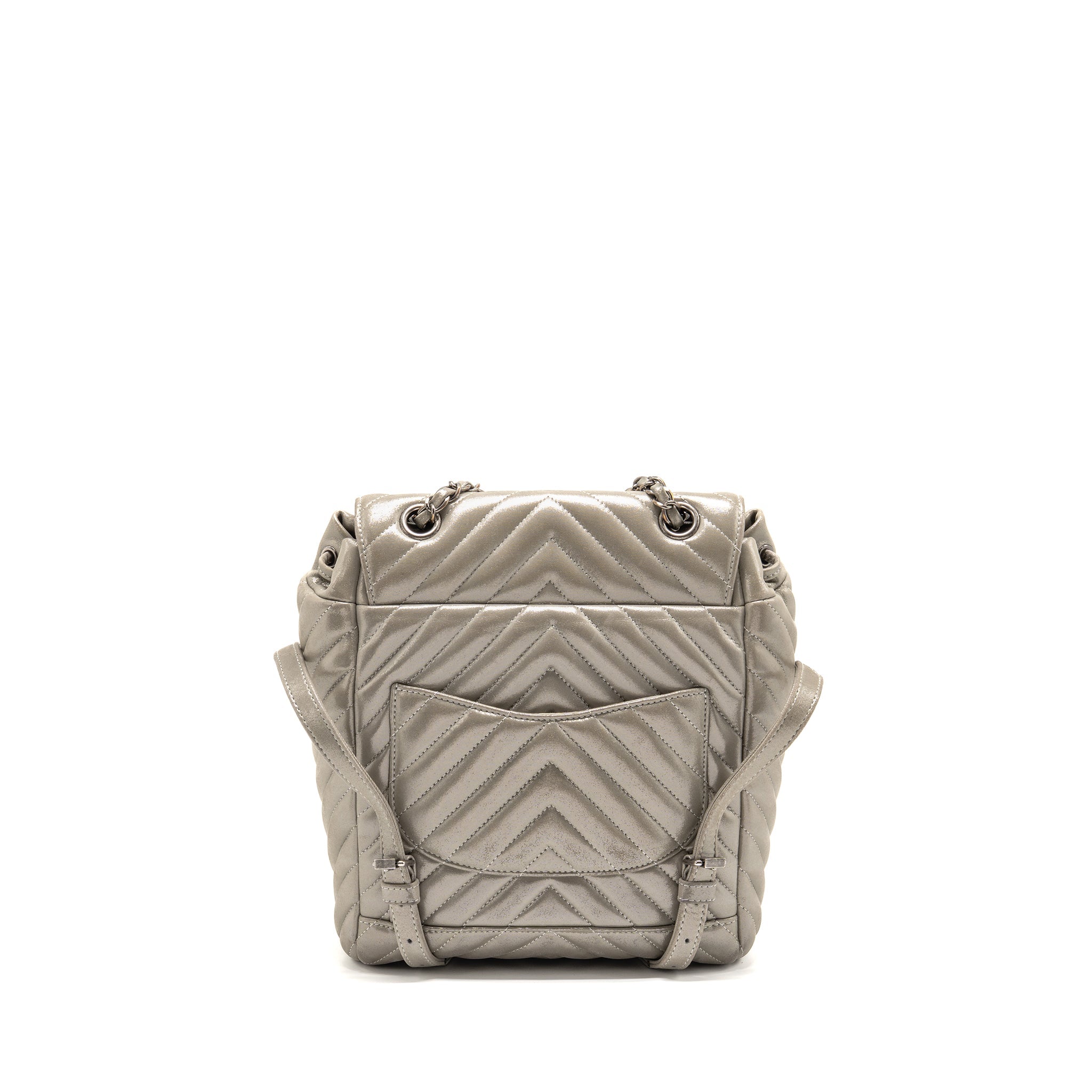 SMALL URBAN SPIRIT BACKPACK CHEVRON CALFSKIN IRIDESCENT LIGHT GREY RUTHENIUM HARDWARE