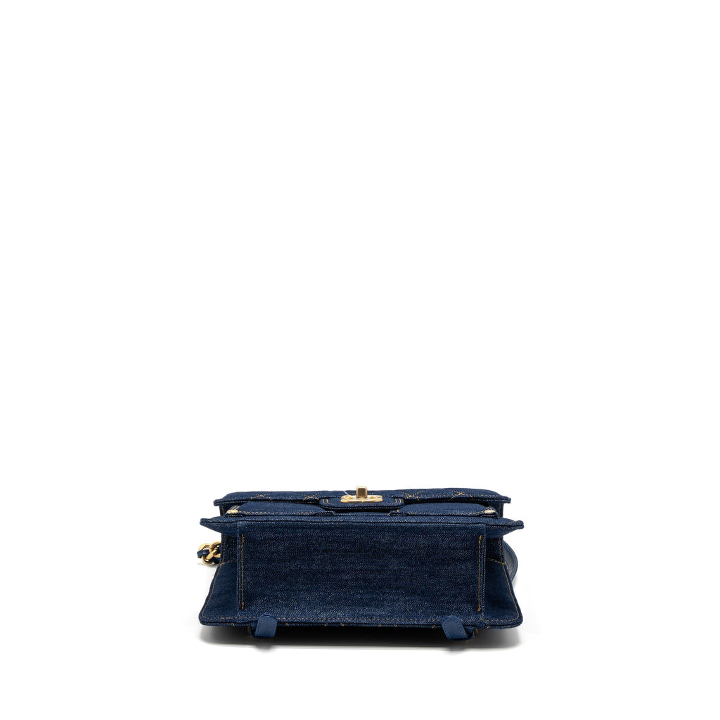 23S FLAP BACKPACK DENIM BLUE BRUSHED GHW (MICROCHIP)