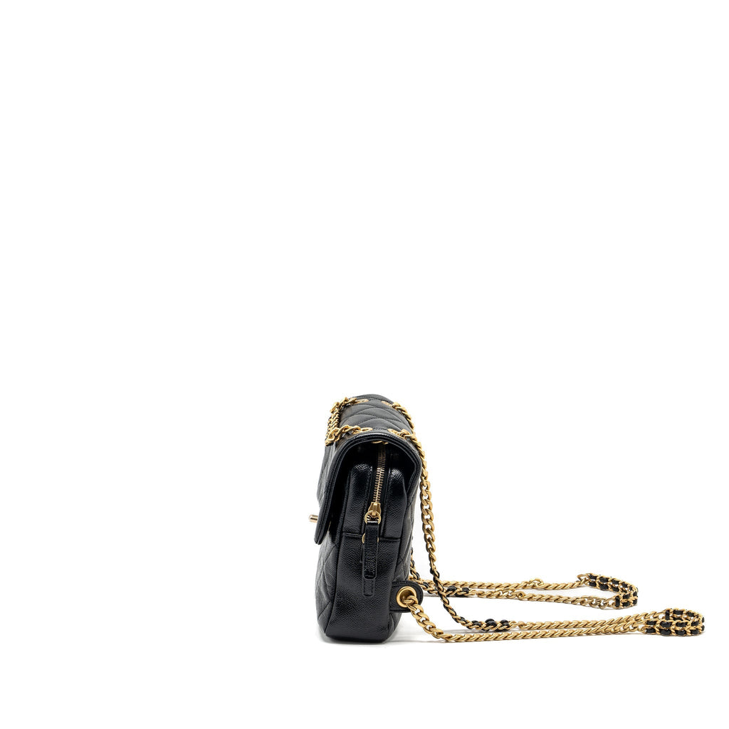 QUILTED FLAP BACKPACK CAVIAR BLACK GHW (MICROCHIP)