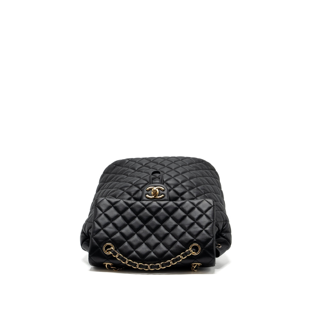 QUILTED FLAP BACKPACK LAMBSKIN BLACK GHW