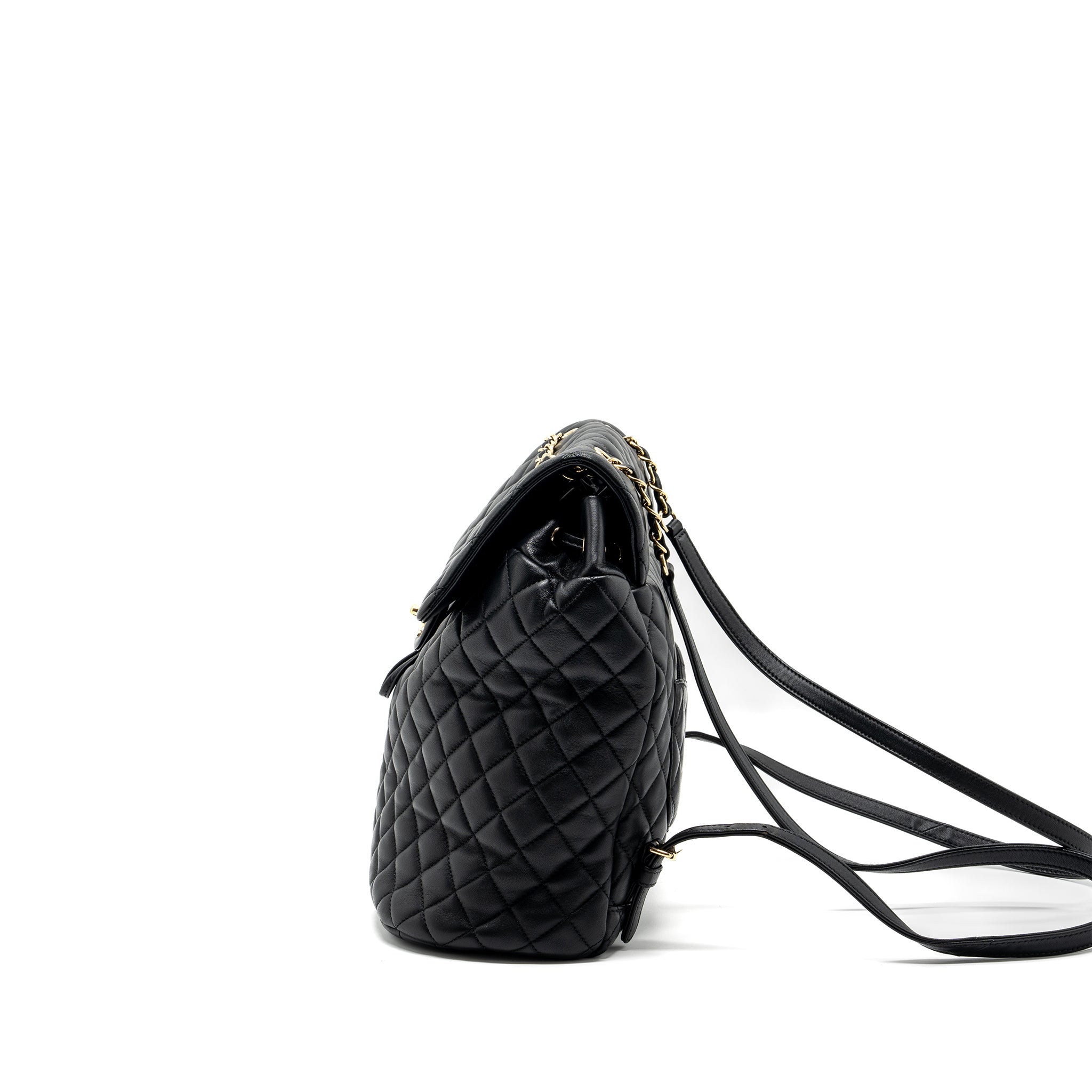 QUILTED FLAP BACKPACK LAMBSKIN BLACK GHW