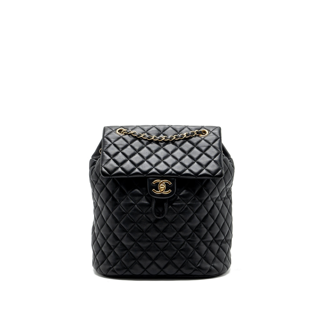 QUILTED FLAP BACKPACK LAMBSKIN BLACK GHW
