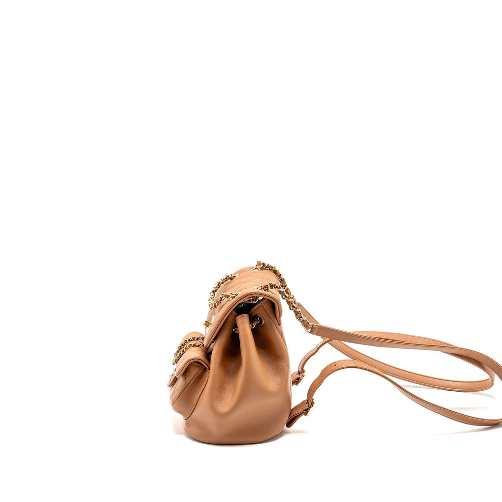 24P MINI DUMA BACKPACK CALFSKIN CARAMEL LGHW (MICROCHIP)