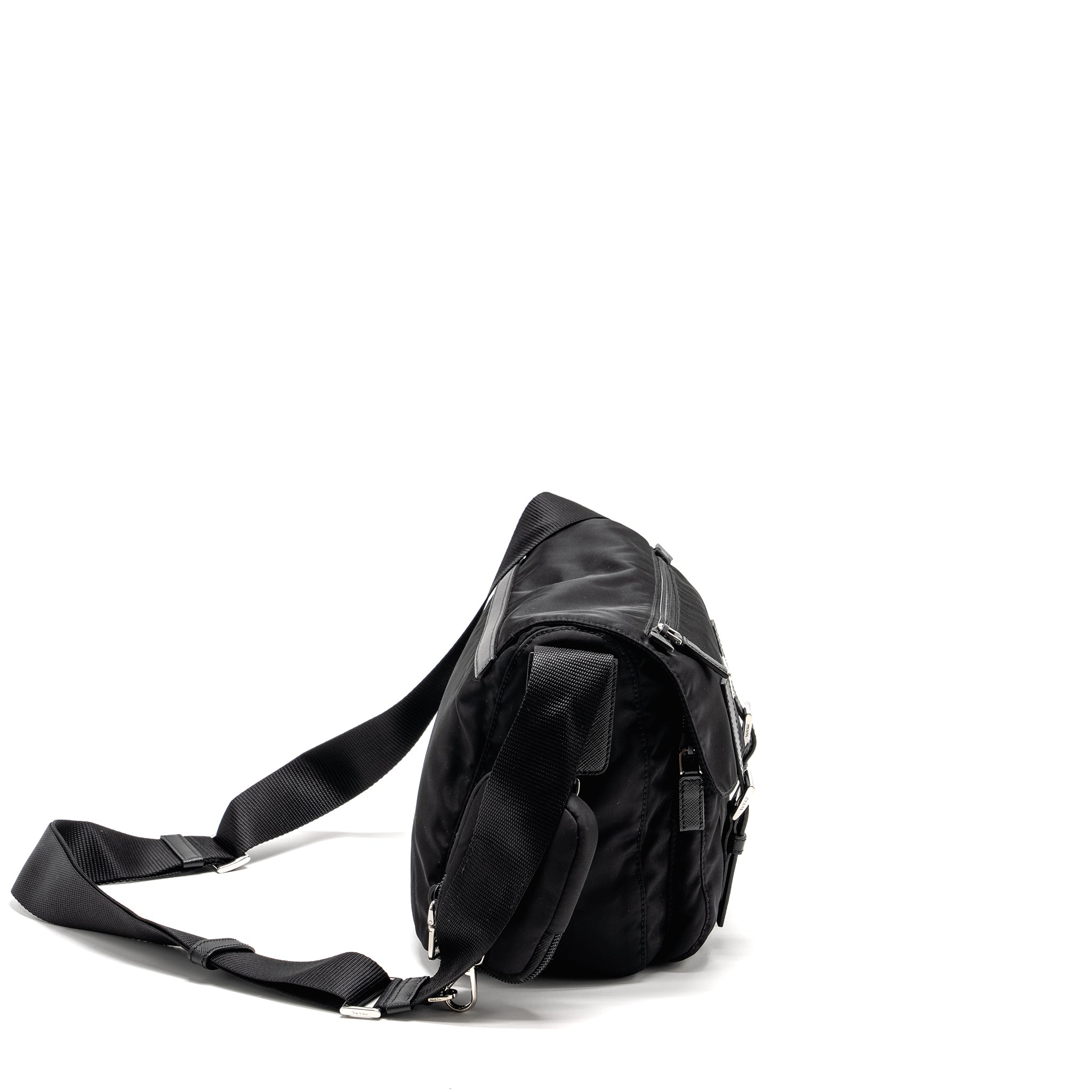 MESSENGER BAG RE-NYLON BLACK SHW