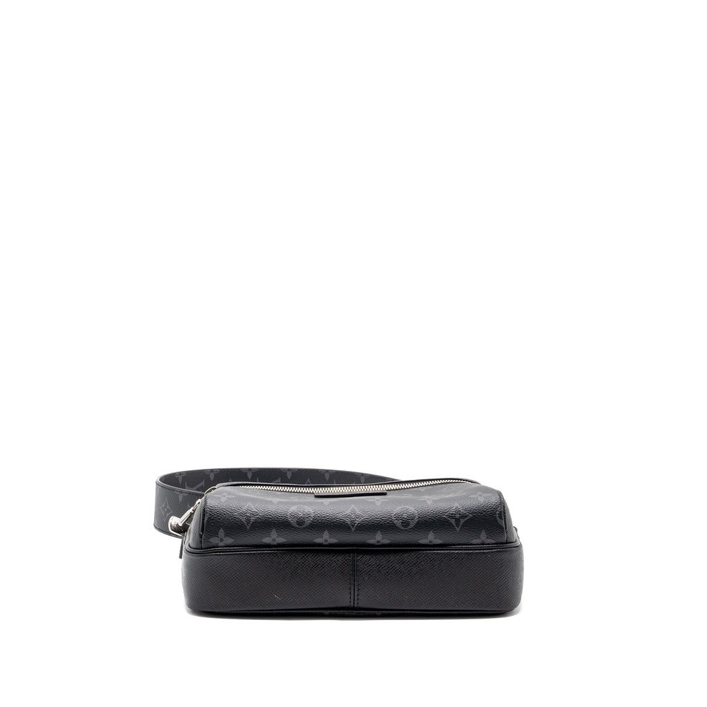 MESSENGER BAG MONOGRAM ECLIPSE SHW
