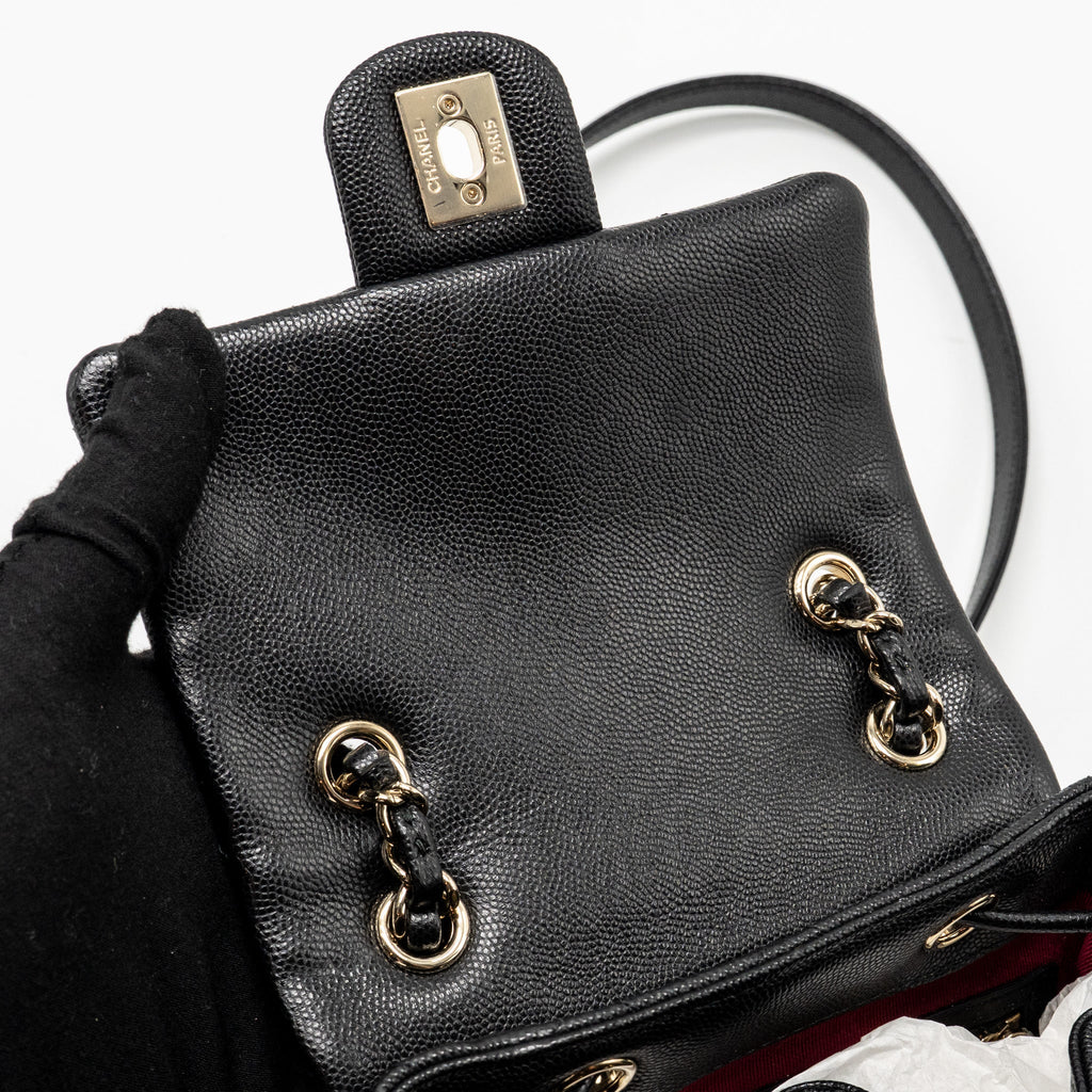 QUILTED MINI BACKPACK CAVIAR BLACK LGHW (MICROCHIP)