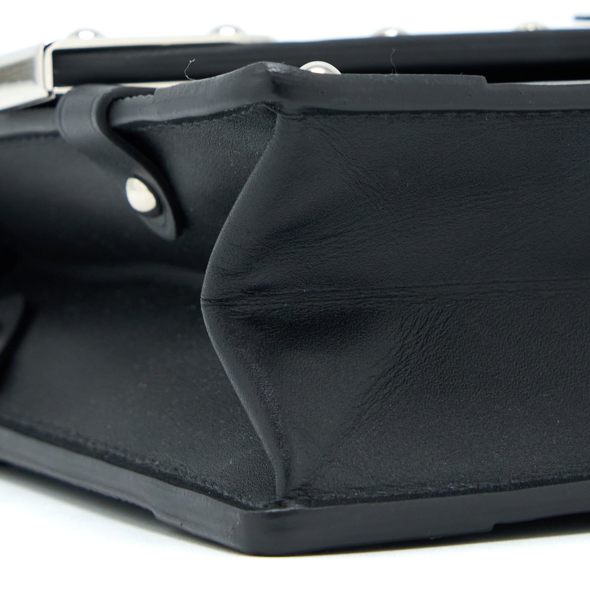 TRUNK CHAIN WALLET EPI BLACK SHW