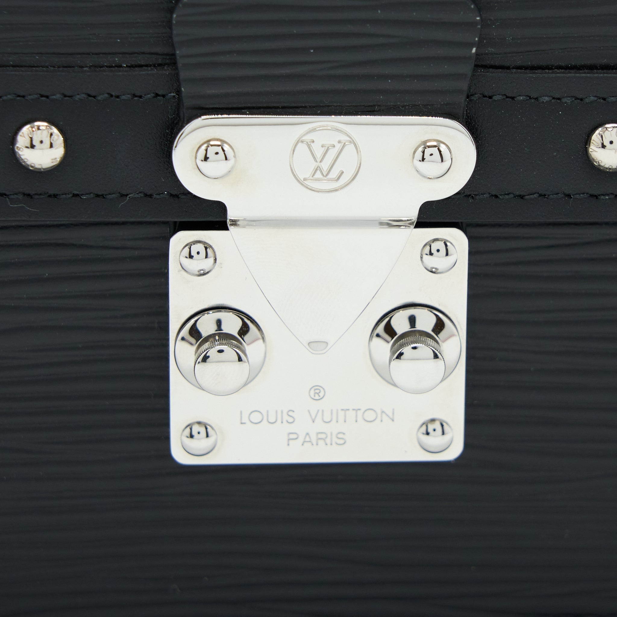 TRUNK CHAIN WALLET EPI BLACK SHW