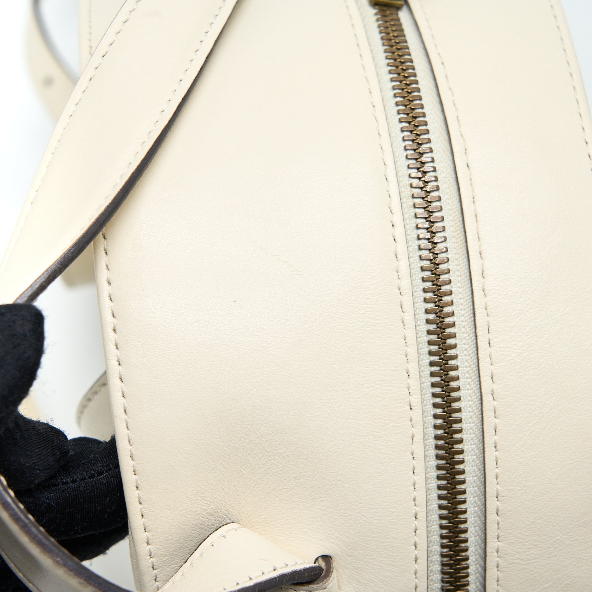 GG MARMONT BACKPACK CALFSKIN WHITE GHW
