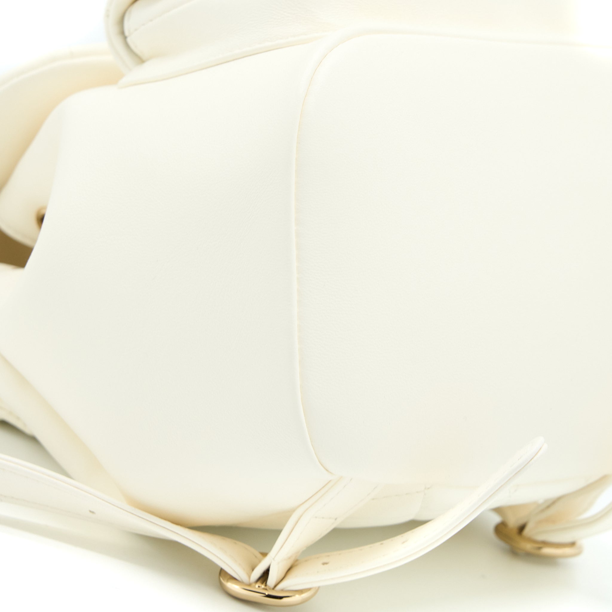 DUMA MINI BACKPACK LAMBSKIN WHITE LGHW (MICROCHIP)