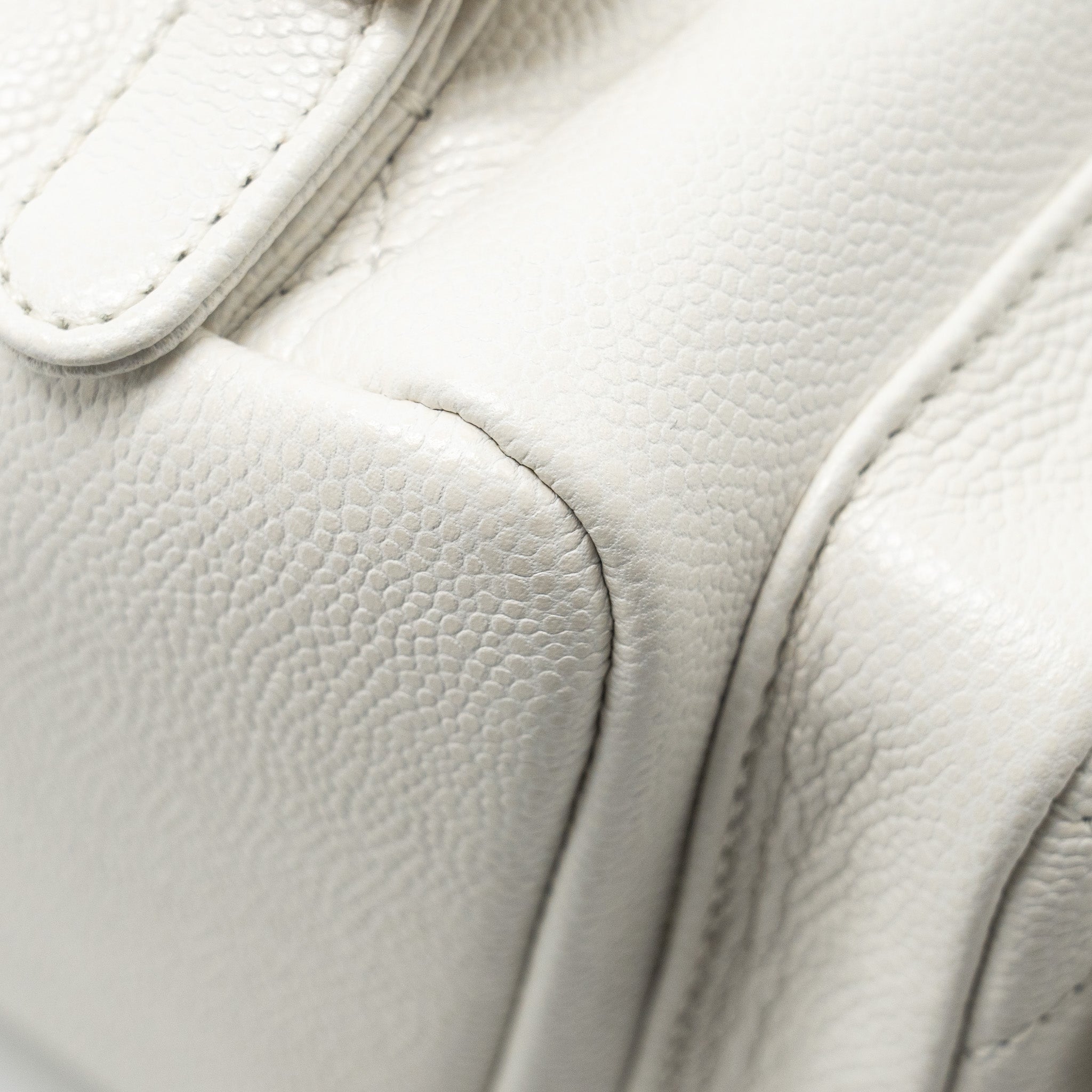 23K TRIPLE POCKET MINI BACKPACK CAVIAR WHITE LGHW (MICROCHIP)