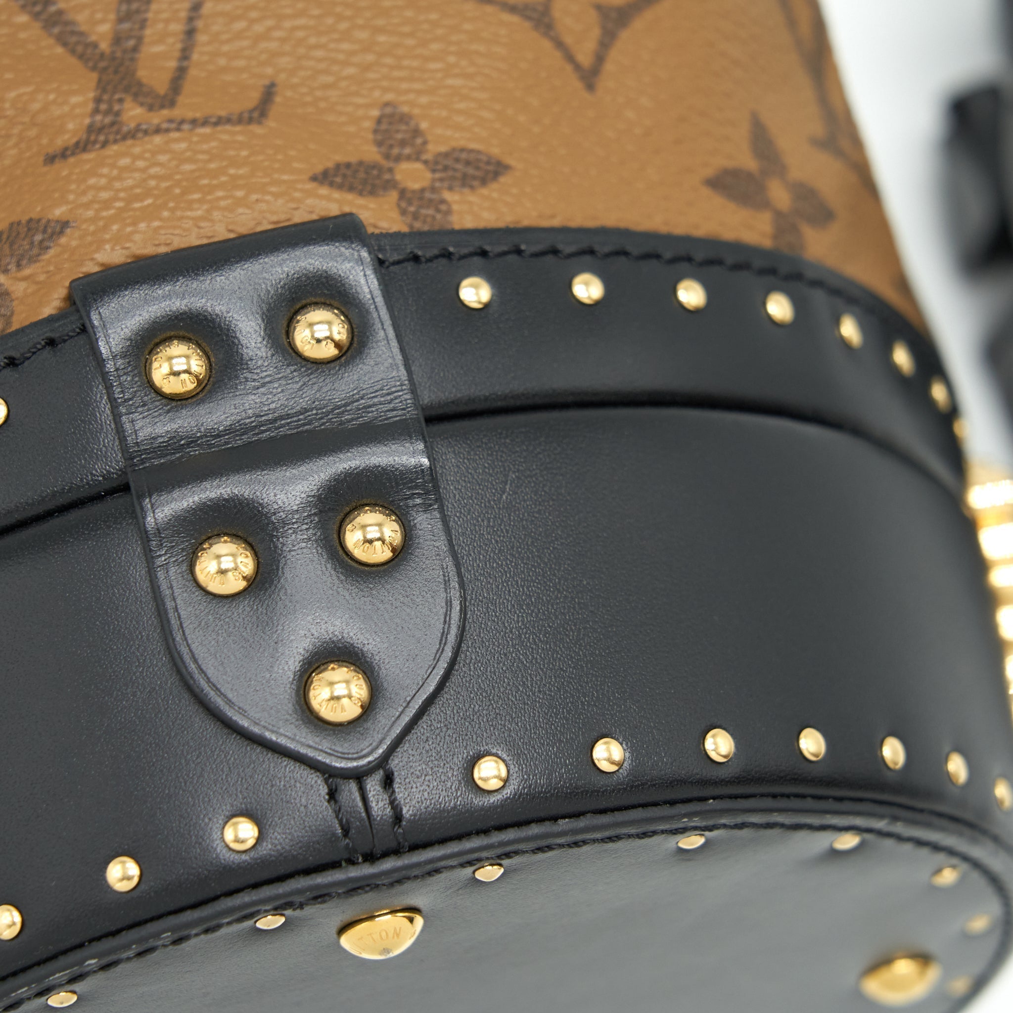PETIT NOE BUCKET TRUNK MONOGRAM REVERSE CANVAS LIMITED EDITION