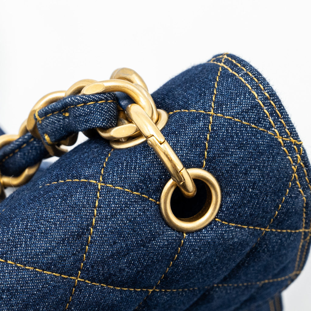 23S FLAP BACKPACK DENIM BLUE WITH GHW (MICROCHIP)