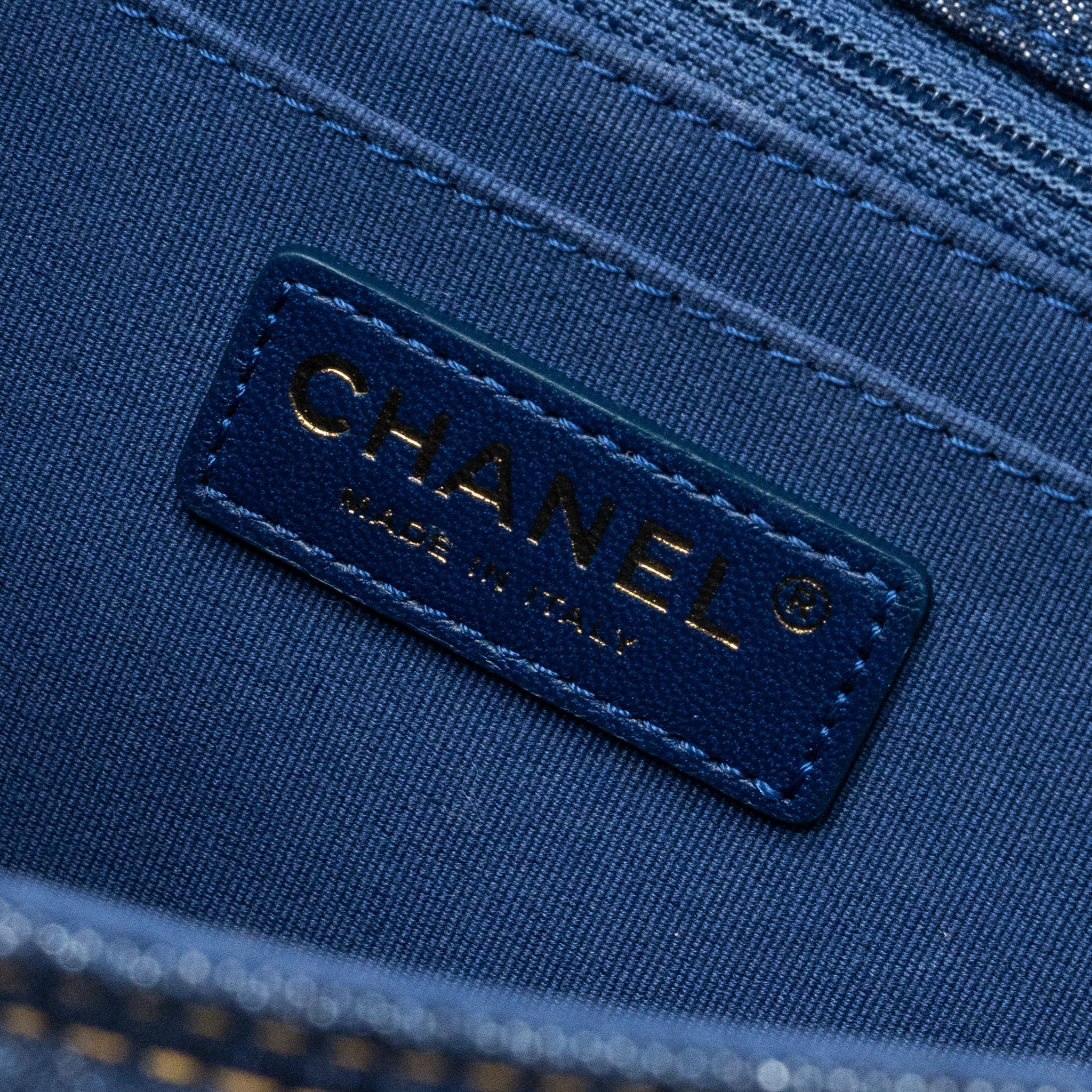 23S FLAP BACKPACK DENIM BLUE WITH GHW (MICROCHIP)