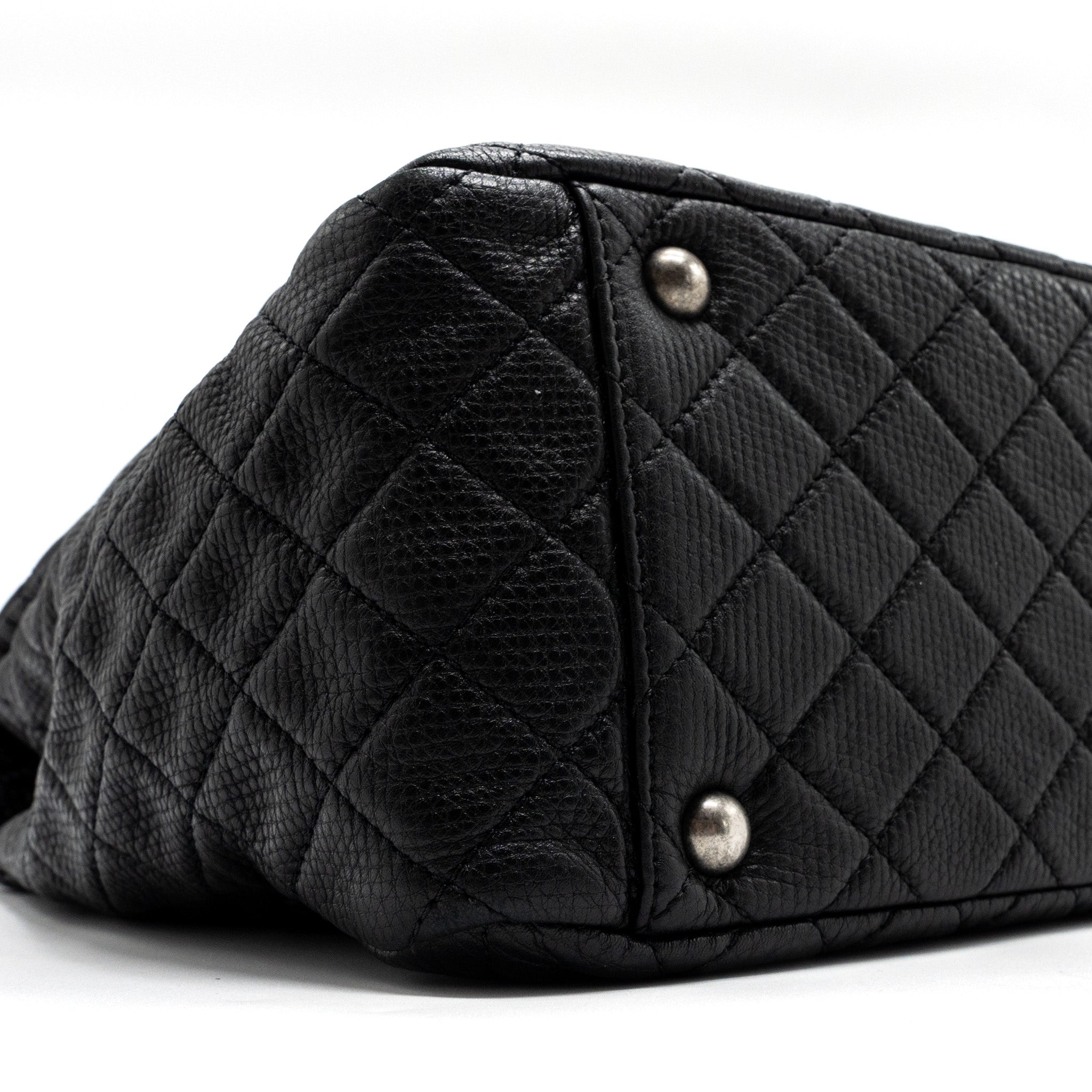 XXL CLASSIC TRAVEL FLAP CALFSKIN BLACK RUTHENIUM HARDWARE