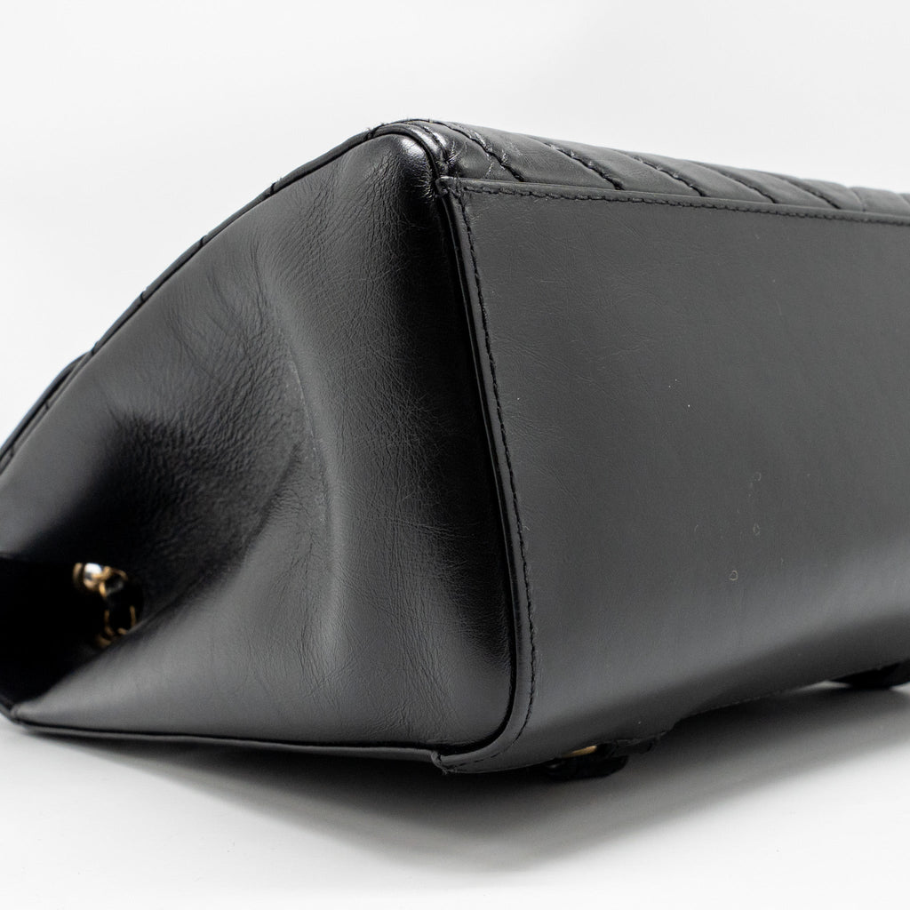 CHEVRON FRAME QUILTED BACKPACK AGED CALFSKIN BLACK GHW