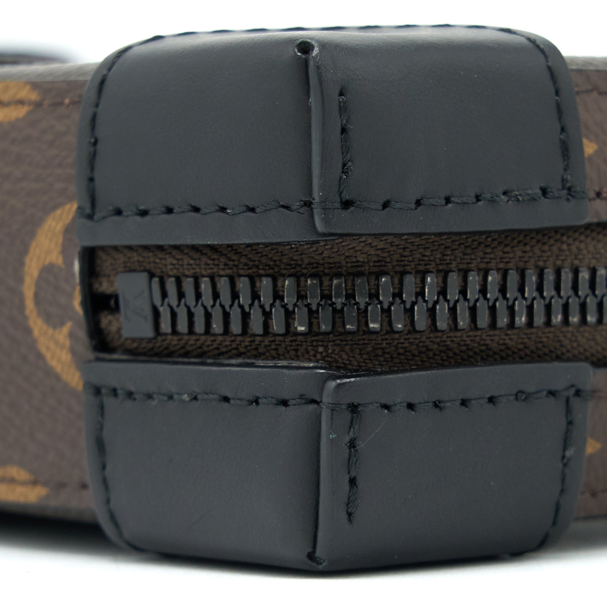 SOFT TRUNK WALLET TAIGA/MONOGRAM CANVAS KHAKI GREEN BLACK HARDWARE