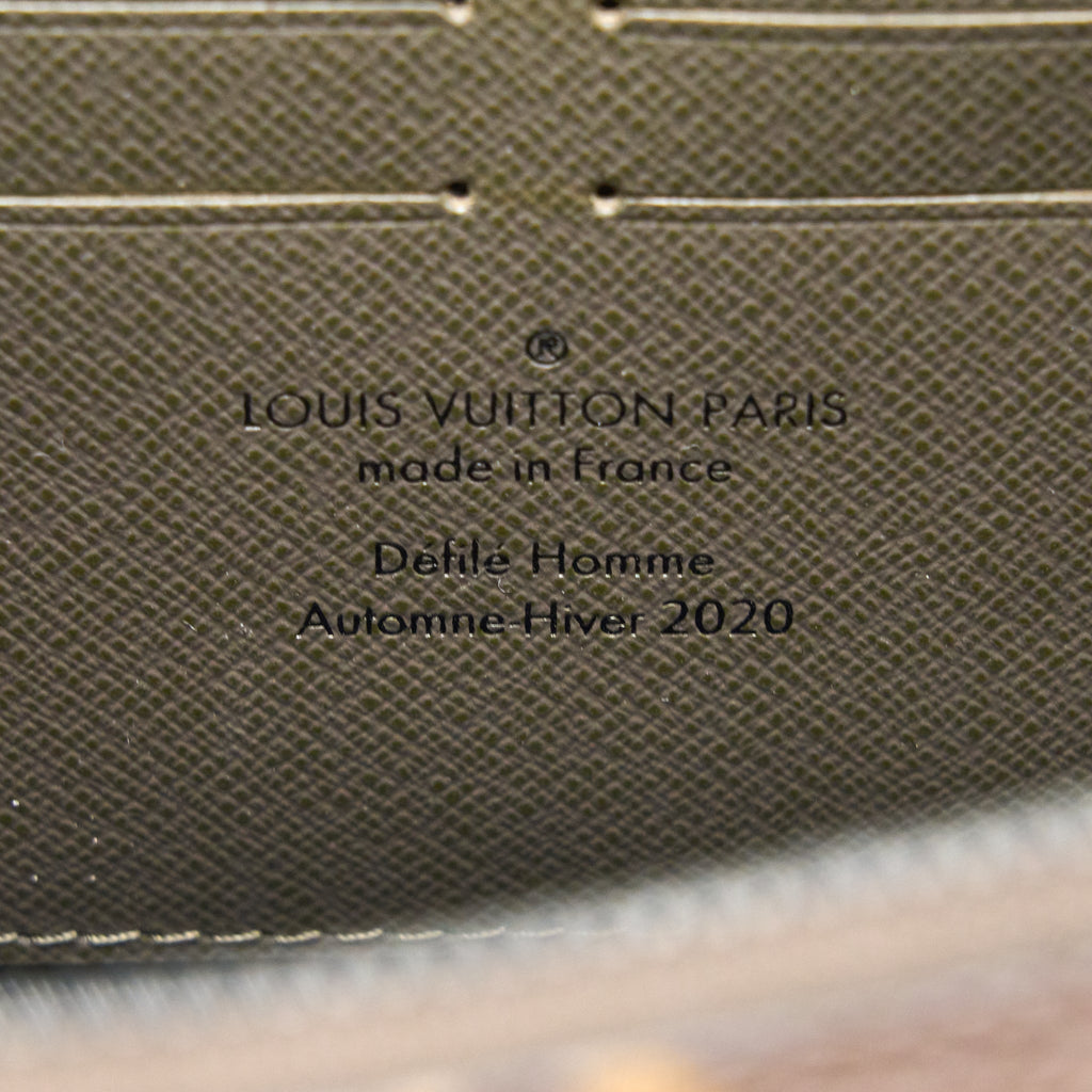 SOFT TRUNK WALLET TAIGA/MONOGRAM CANVAS KHAKI GREEN BLACK HARDWARE