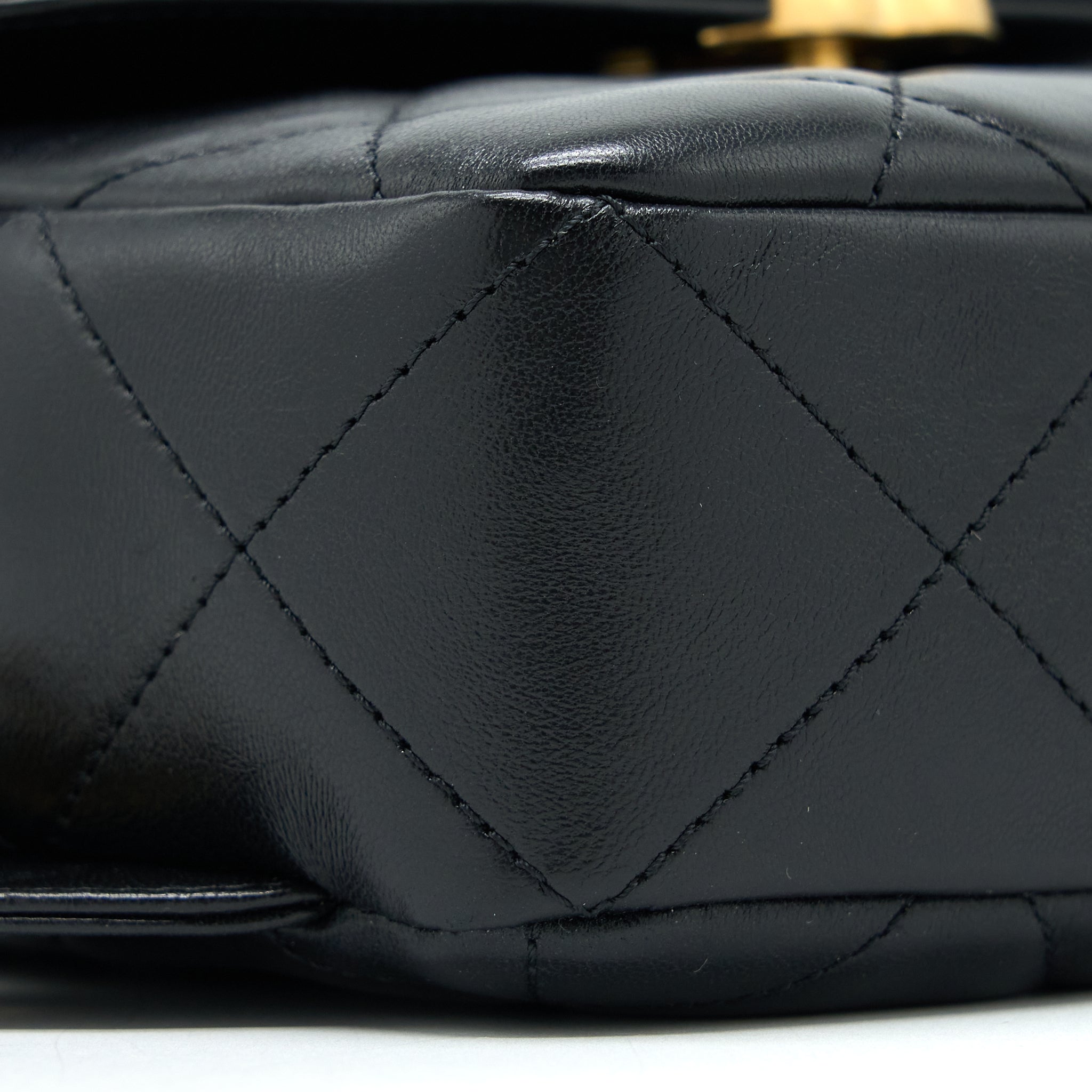 23P ADO BACKPACK LAMBSKIN BLACK GHW (MICROCHIP)