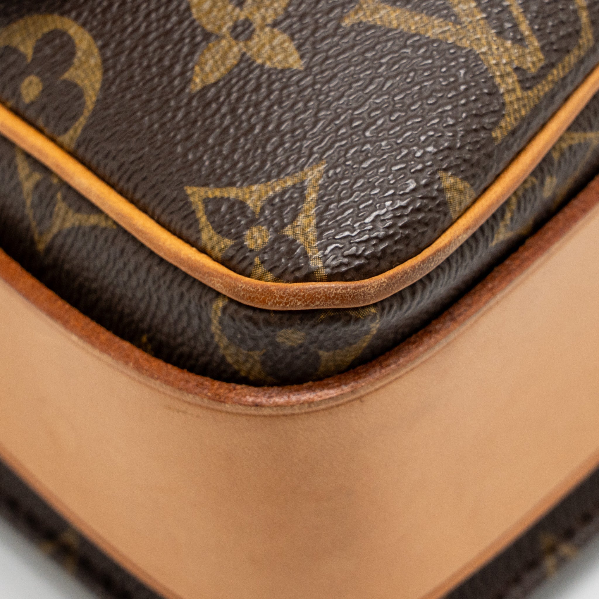 VINTAGE MESSENGER CROSSBODY BAG MONOGRAM CANVAS GHW