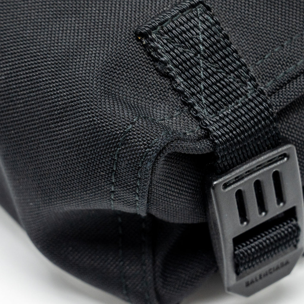 ARMY MESSENGER BAG BLACK RECYCLED NYLON BLACK/BLACK HARDWARE