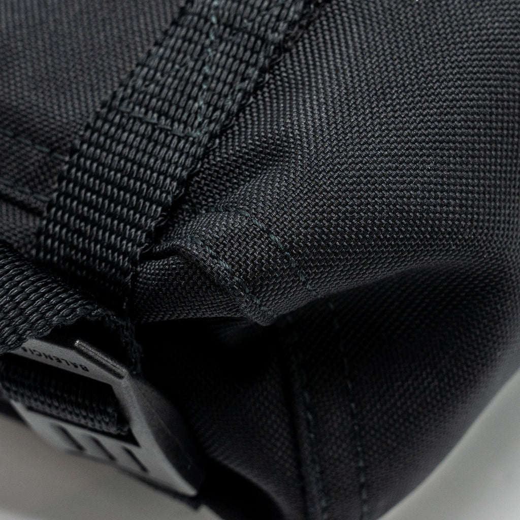 ARMY MESSENGER BAG BLACK RECYCLED NYLON BLACK/BLACK HARDWARE