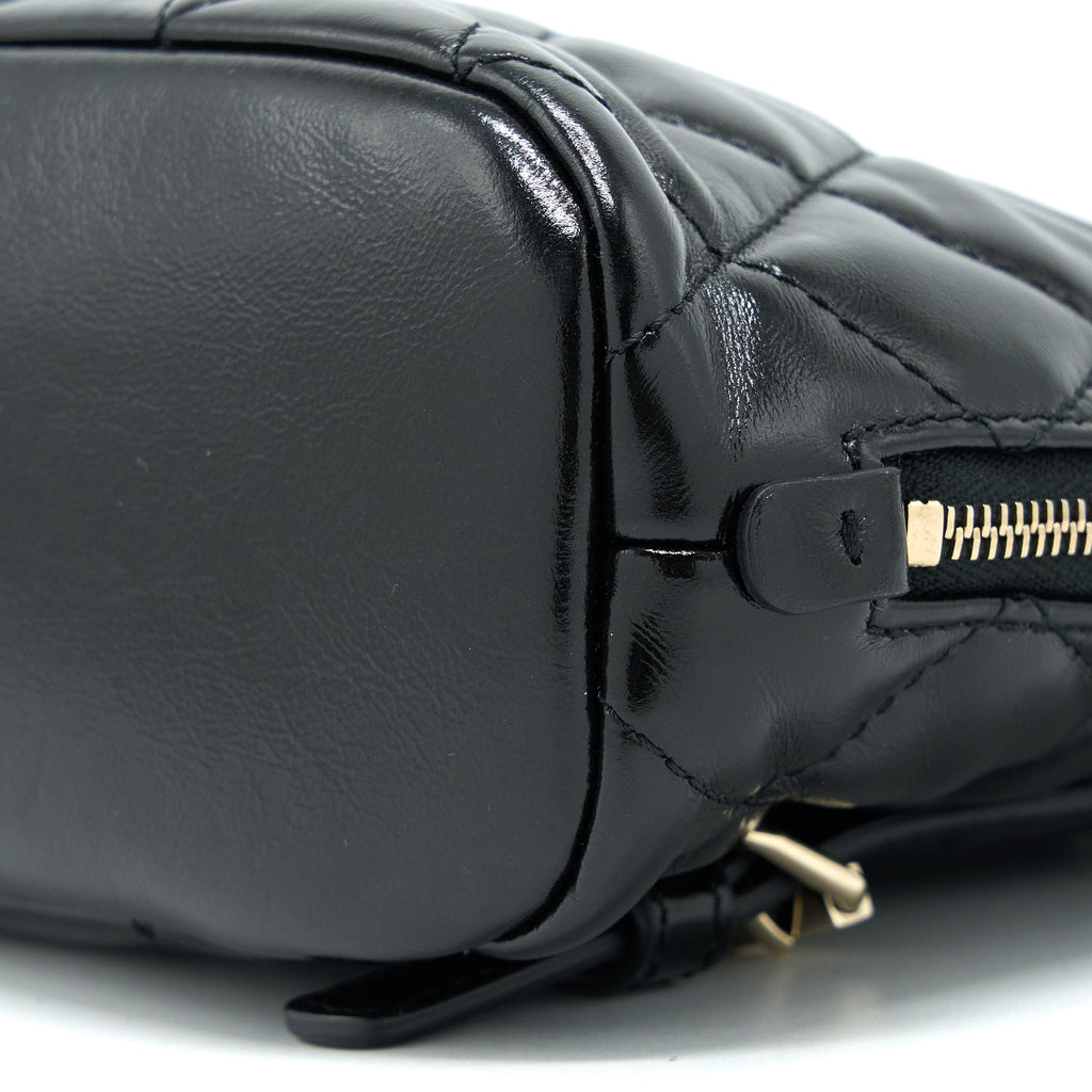 22A QUILTED BACKPACK SHINY CALFSKIN BLACK LGHW (MICROCHIP)
