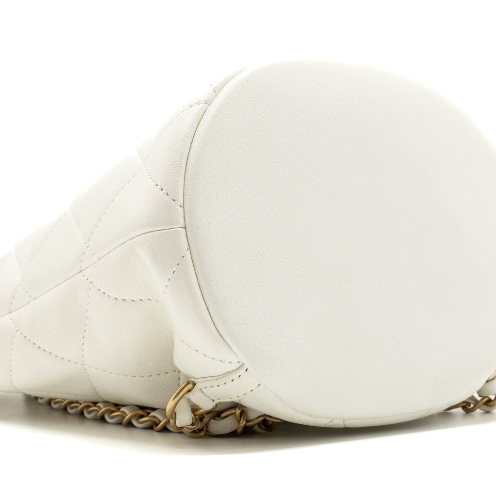 ROUND HANDLE BUCKET BACKPACK LAMBSKIN WHITE GHW