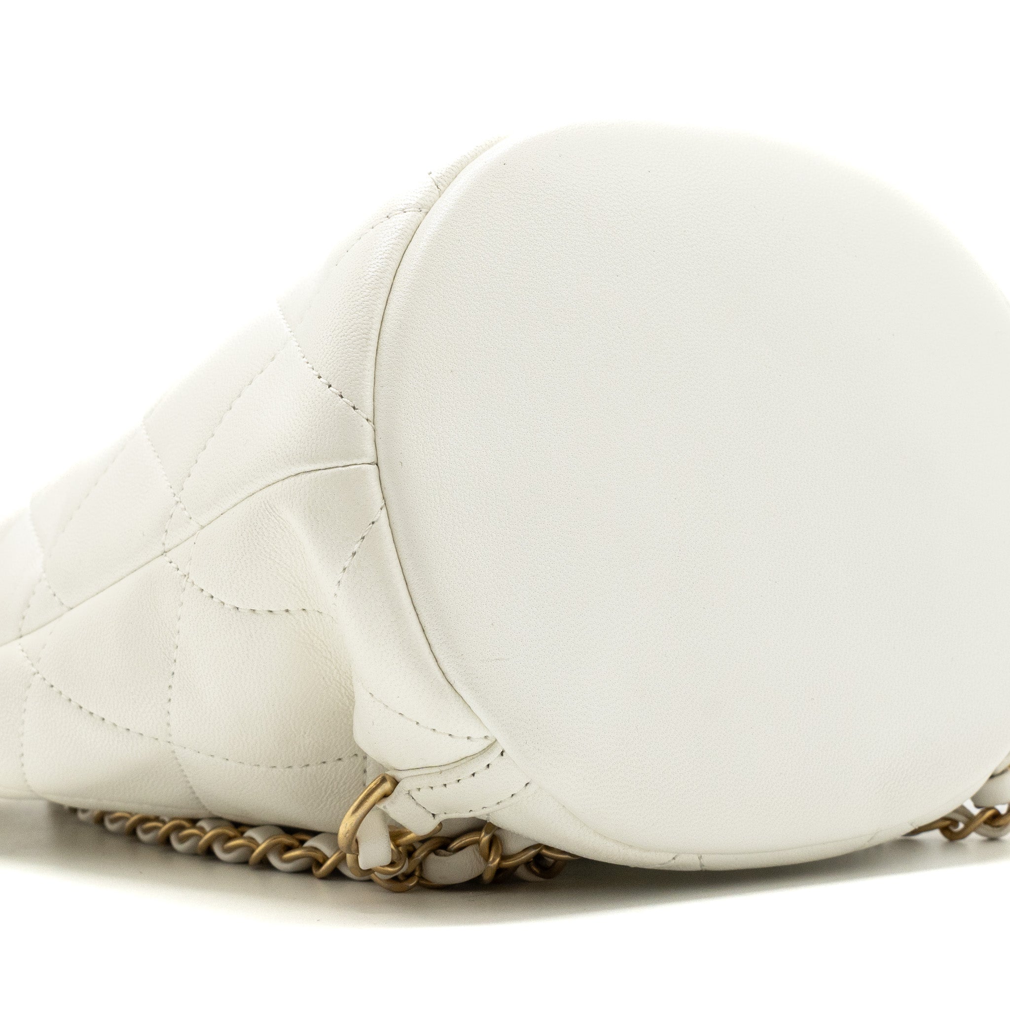 ROUND HANDLE BUCKET BACKPACK LAMBSKIN WHITE GHW