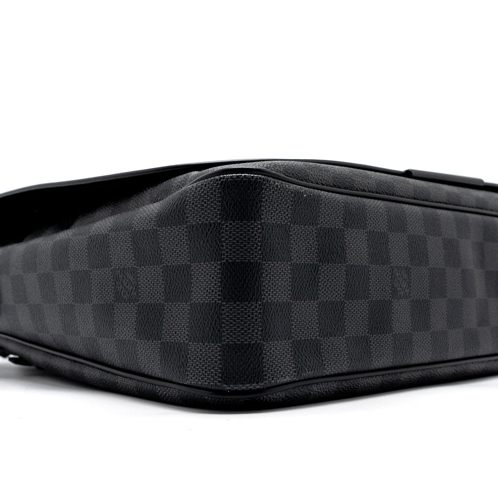 LARGE MESSENGER BAG DAMIER GRAPHITE CANVAS SHW