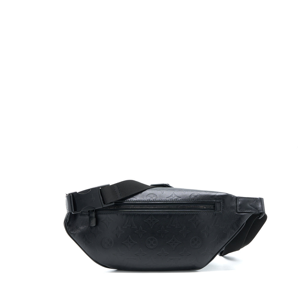 DISCOVERY BUMBAG PM MONOGRAM SHADOW CALFSKIN BLACK/BLACK HARDWARE