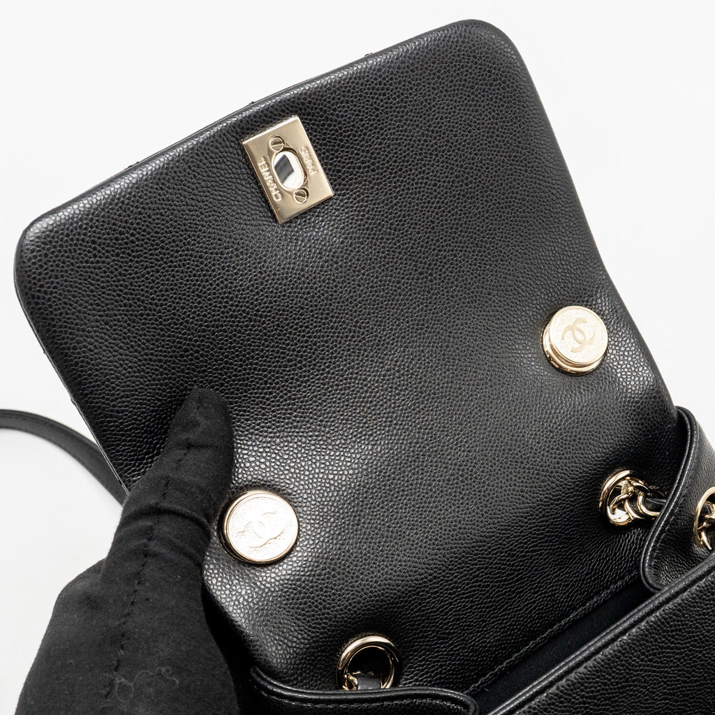 TRIPLE POCKET BACKPACK CAVIAR BLACK LGHW (MICROCHIP)