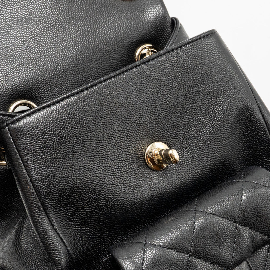 TRIPLE POCKET BACKPACK CAVIAR BLACK LGHW (MICROCHIP)