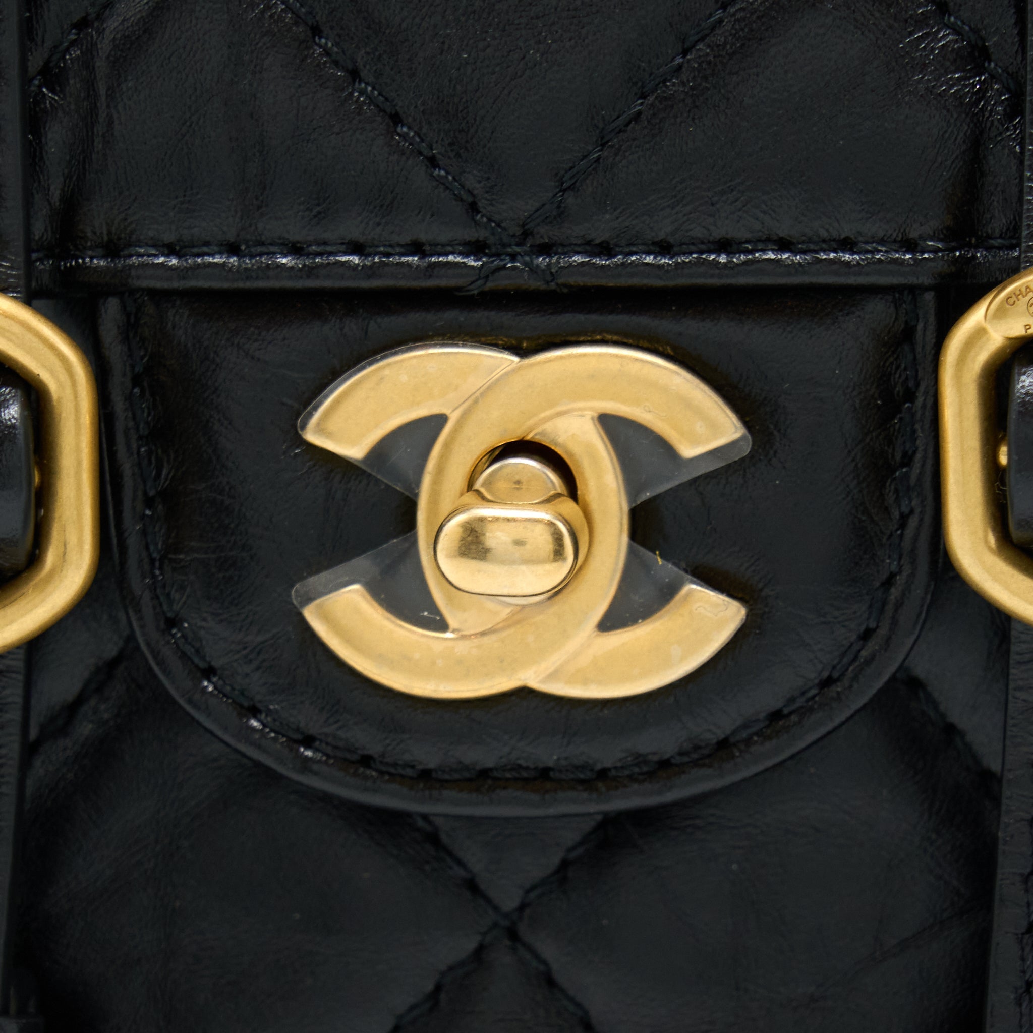 SEASONAL MESSENGER MINI FLAP BAG AGED CALFSKIN GHW (MICROCHIP)