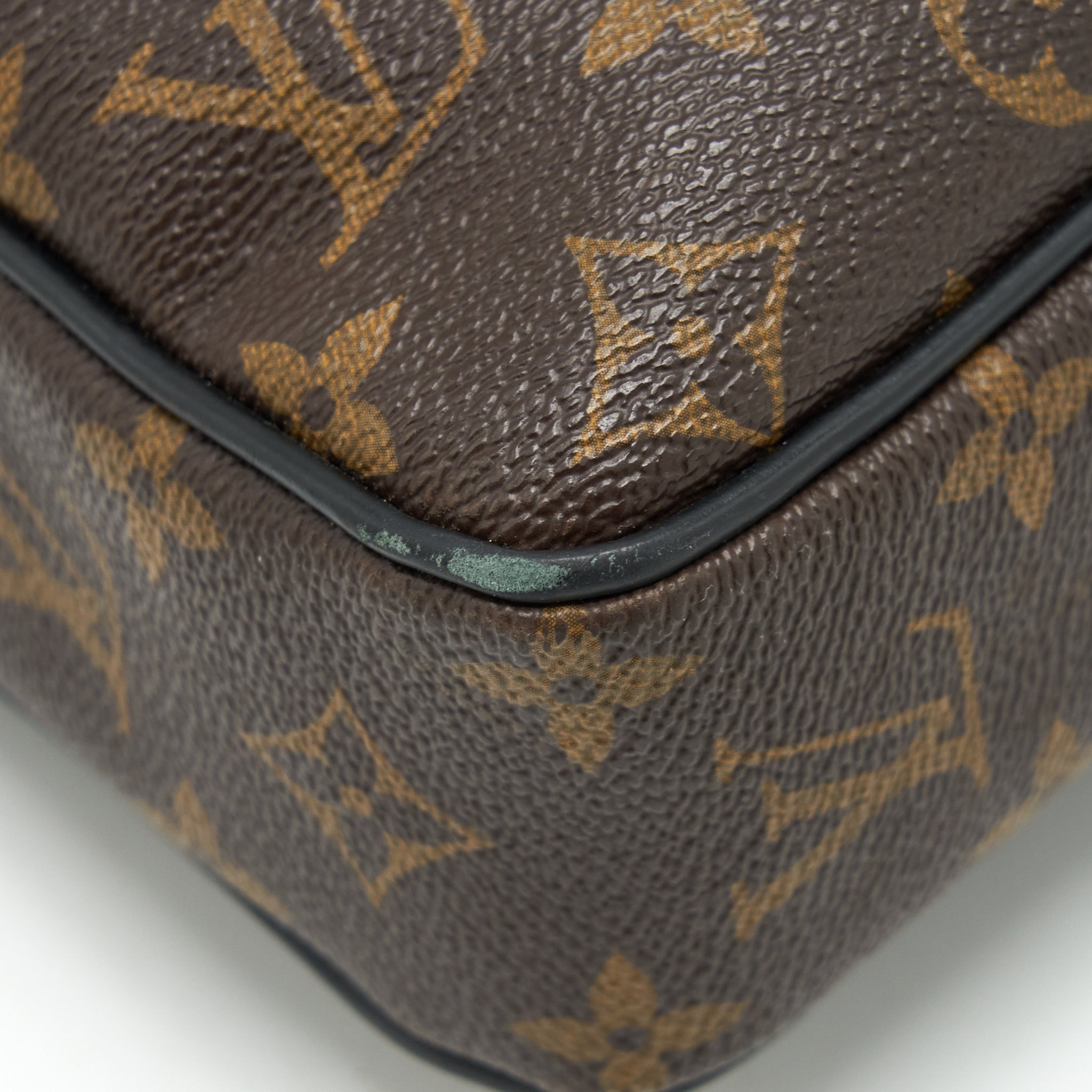 PORTE DOCUMENTS VOYAGE PM BAG MONOGRAM CANVAS
