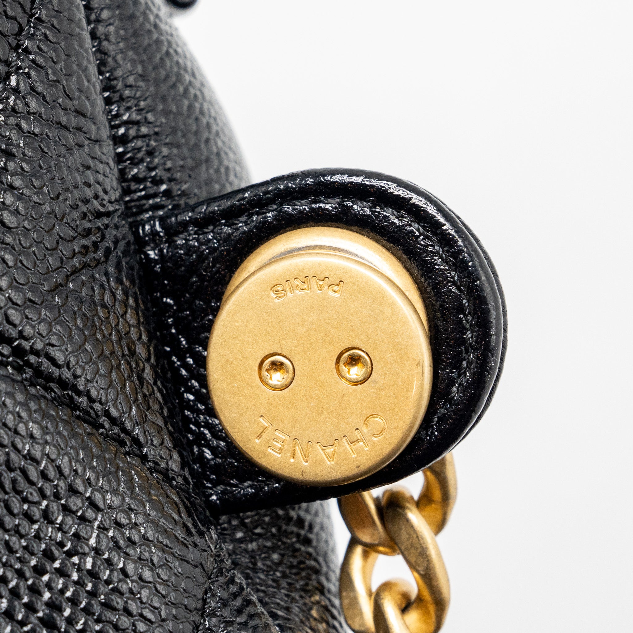 QUILTED FLAP BACKPACK CAVIAR BLACK GHW (MICROCHIP)