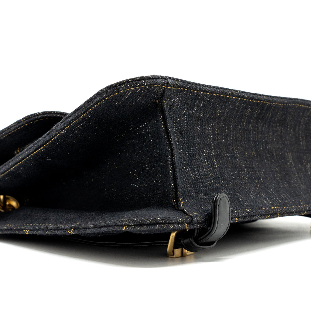 23S FLAP BACKPACK DENIM DARK BLUE BRUSHED GHW (MICROCHIP)