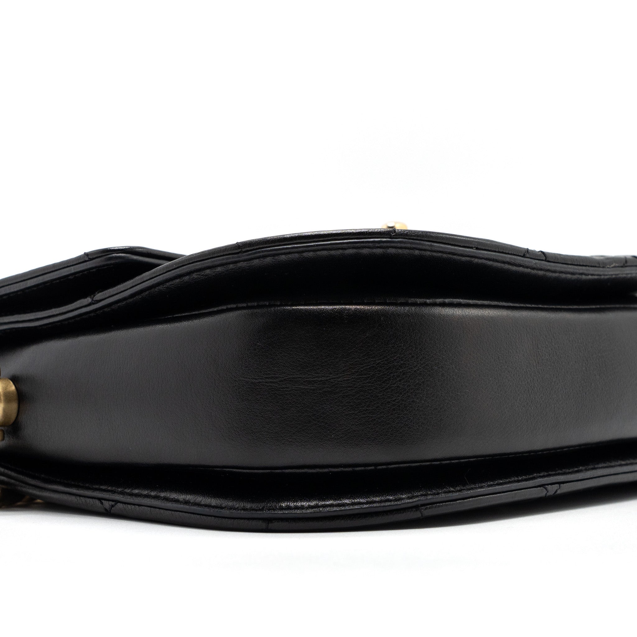 MESSENGER BAG CALFSKIN BLACK GHW