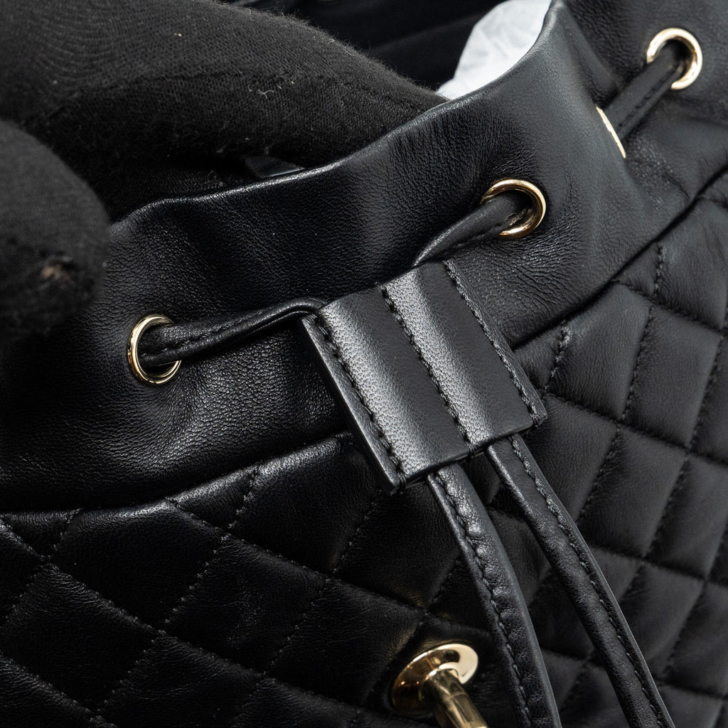 QUILTED FLAP BACKPACK LAMBSKIN BLACK GHW