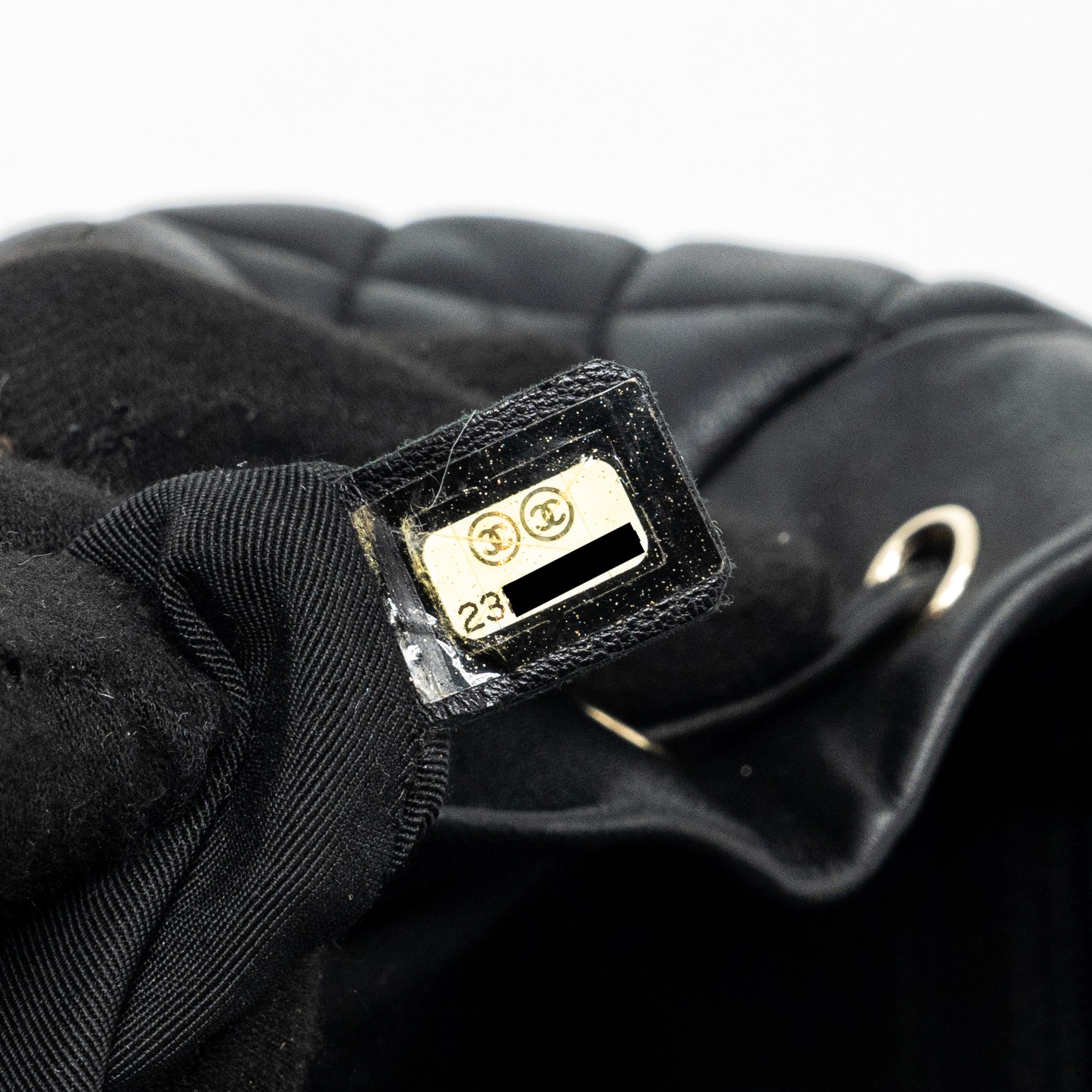 QUILTED FLAP BACKPACK LAMBSKIN BLACK GHW
