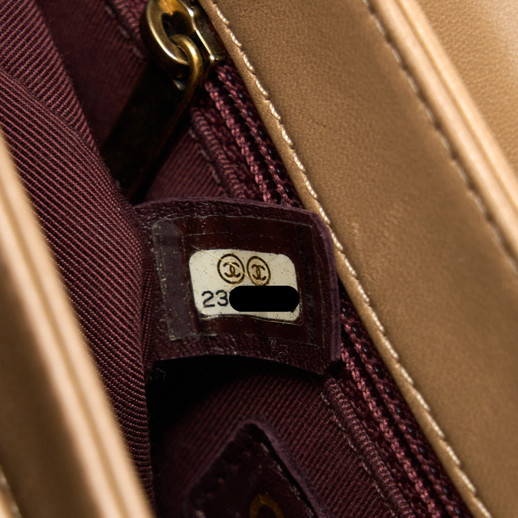 MESSENGER FLAP BAG LAMBSKIN BEIGE GHW
