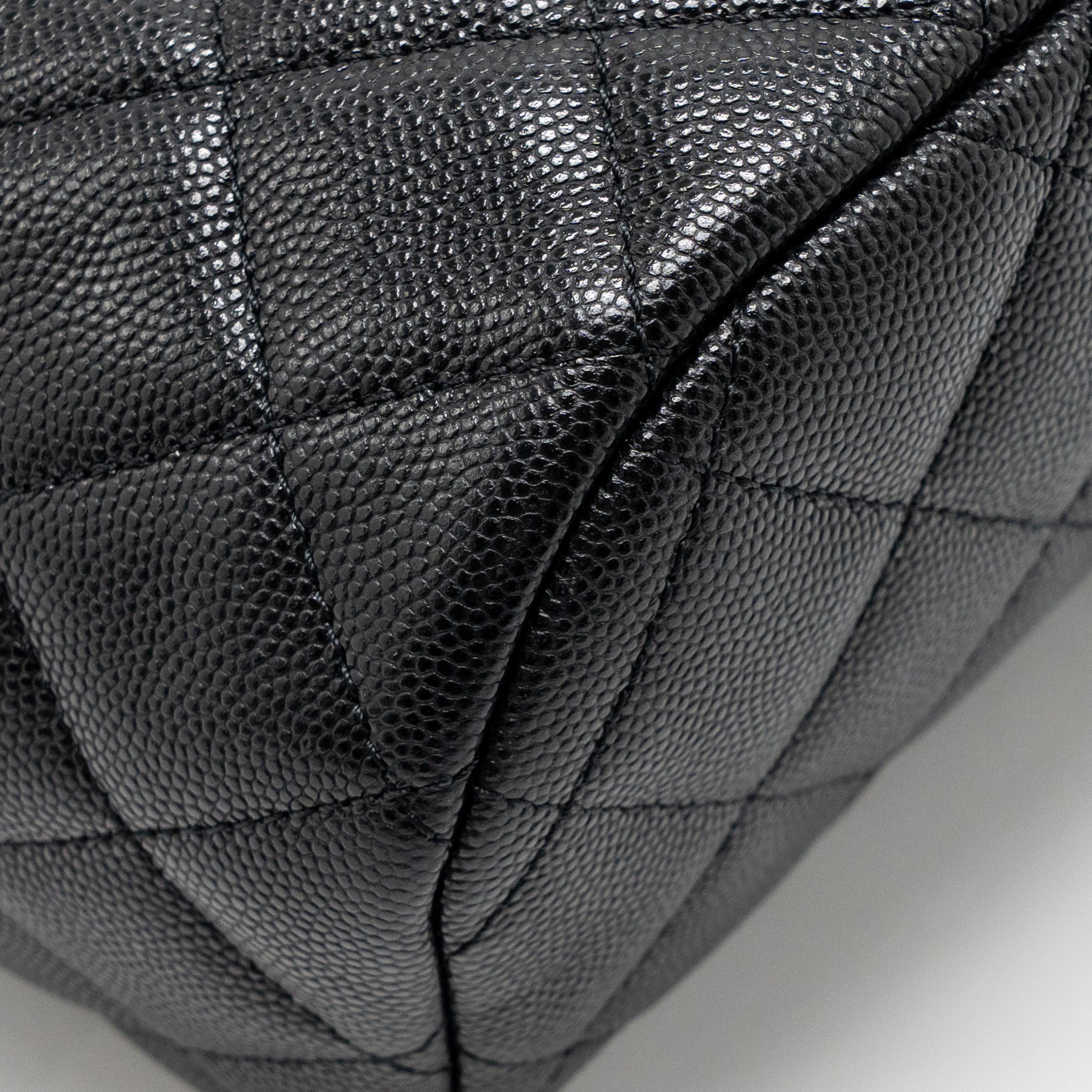 QUILTED MINI BACKPACK CAVIAR BLACK LGHW (MICROCHIP)